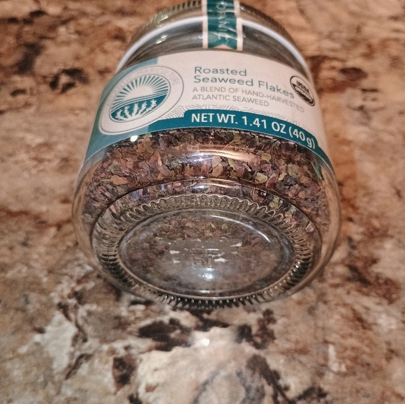 Roasted Seaweed Flakes - A Blend Of Hand Harvested Atlantic Seaweed 1.41 Oz.New - Picture 3 of 6